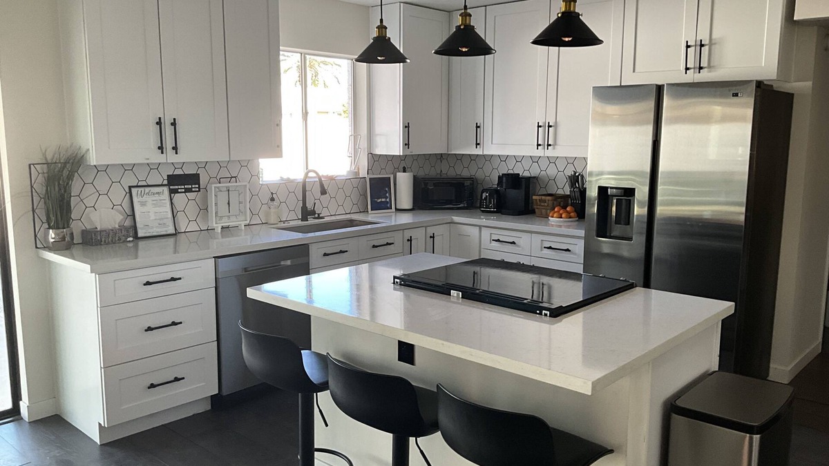 Alta Mesa Community Association House | At “Superstition Mtn. Majestic Getaway”, enjoy tranquility in and views outside