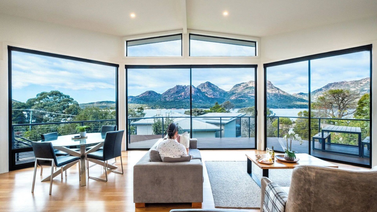 Coles Bay House | At The Bay - Freycinet Holiday Houses
