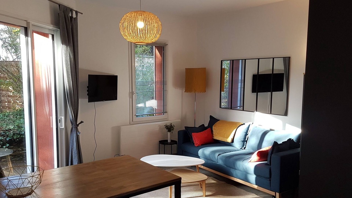 Avrille House | "At the edge of Angers" T1 bis residence with terrace
