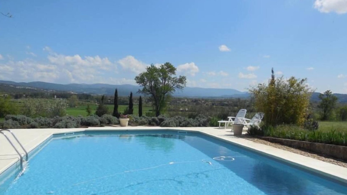 Gordes Other | At the foot of Gordes, in a 18th century Provencal Mas (old stones farmhouse),Apartment in Farmhouse