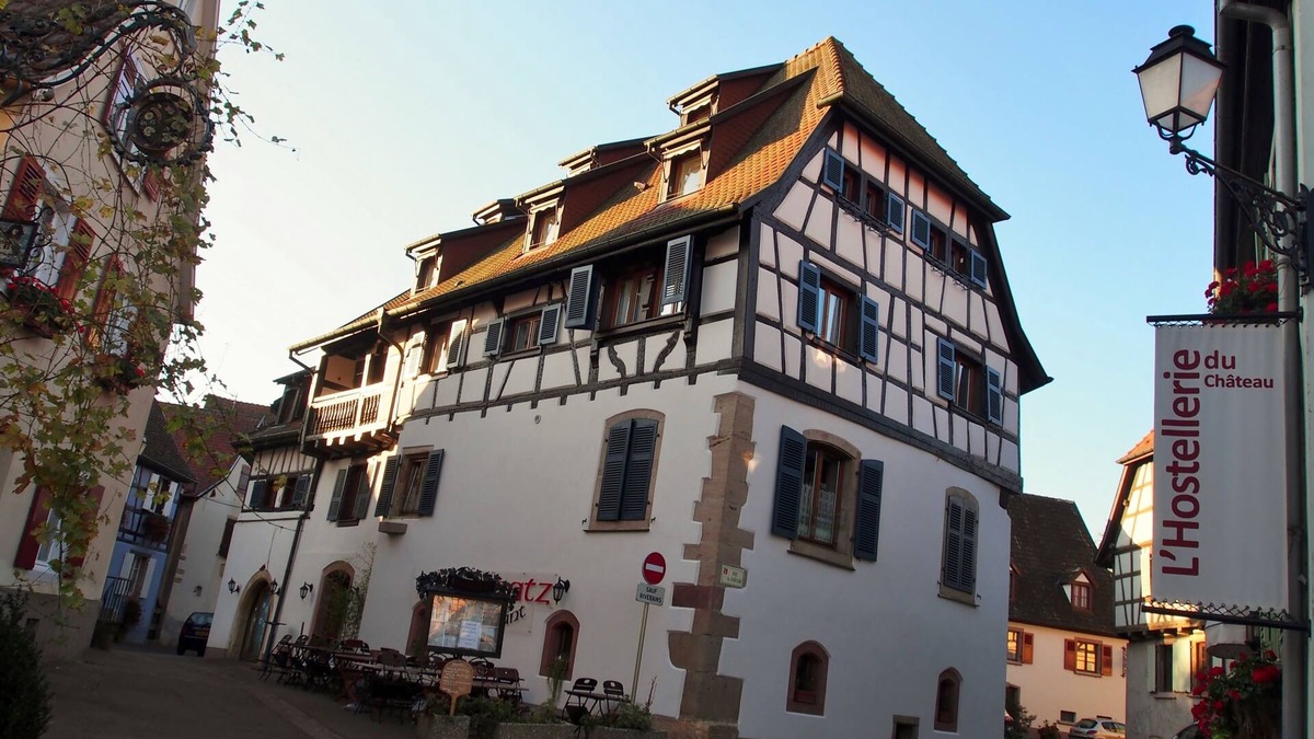 Eguisheim Apartment | At the fountain - Lovely apartment 6 pers- half-timbered house in Eguisheim