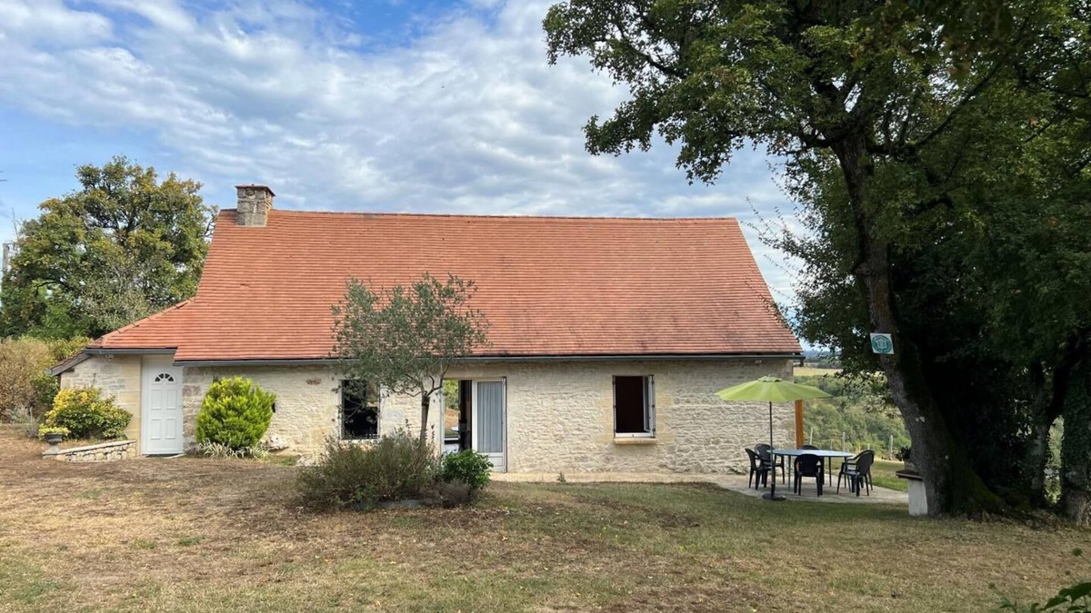 Montamel House | AT THE HEART OF TOURIST ATTRACTIONS
