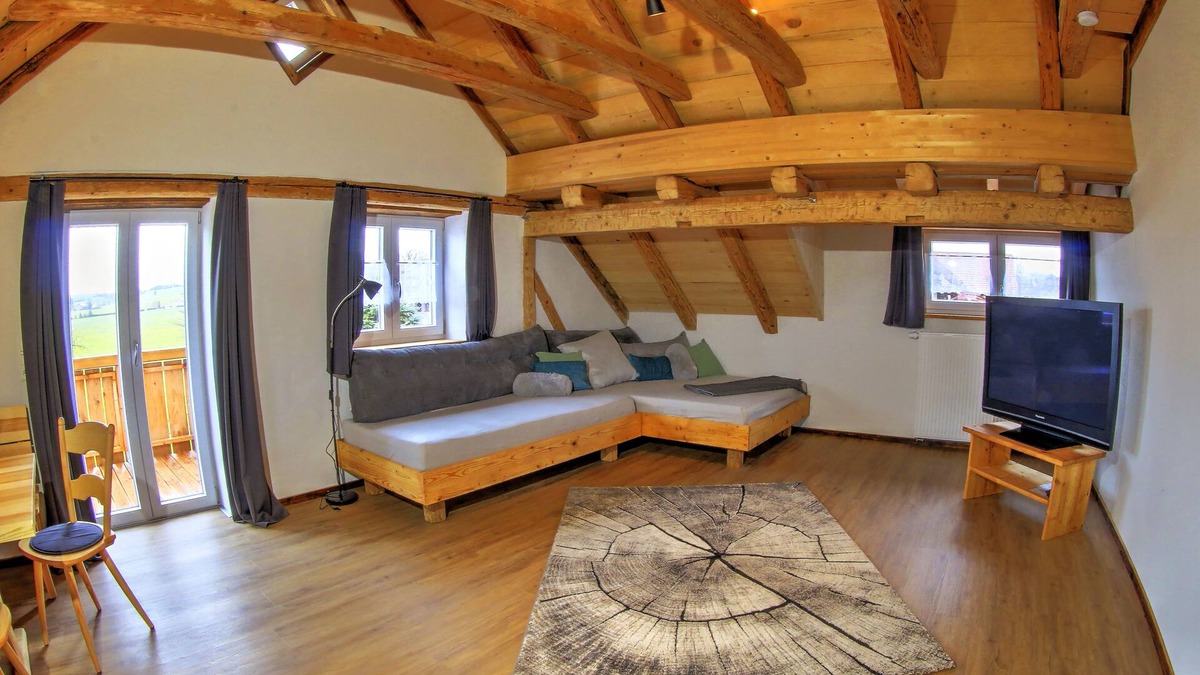 Altusried Apartment | At the rustic Mattes - apartment "Eva" . Beautiful open penthouse