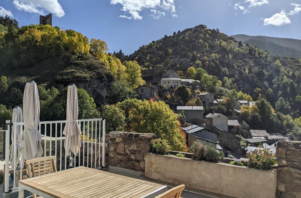 Llo House | Atalaya - Maître de Cabestany - Gîte avec piscine pour 8 personnes - 3 chambres en suite