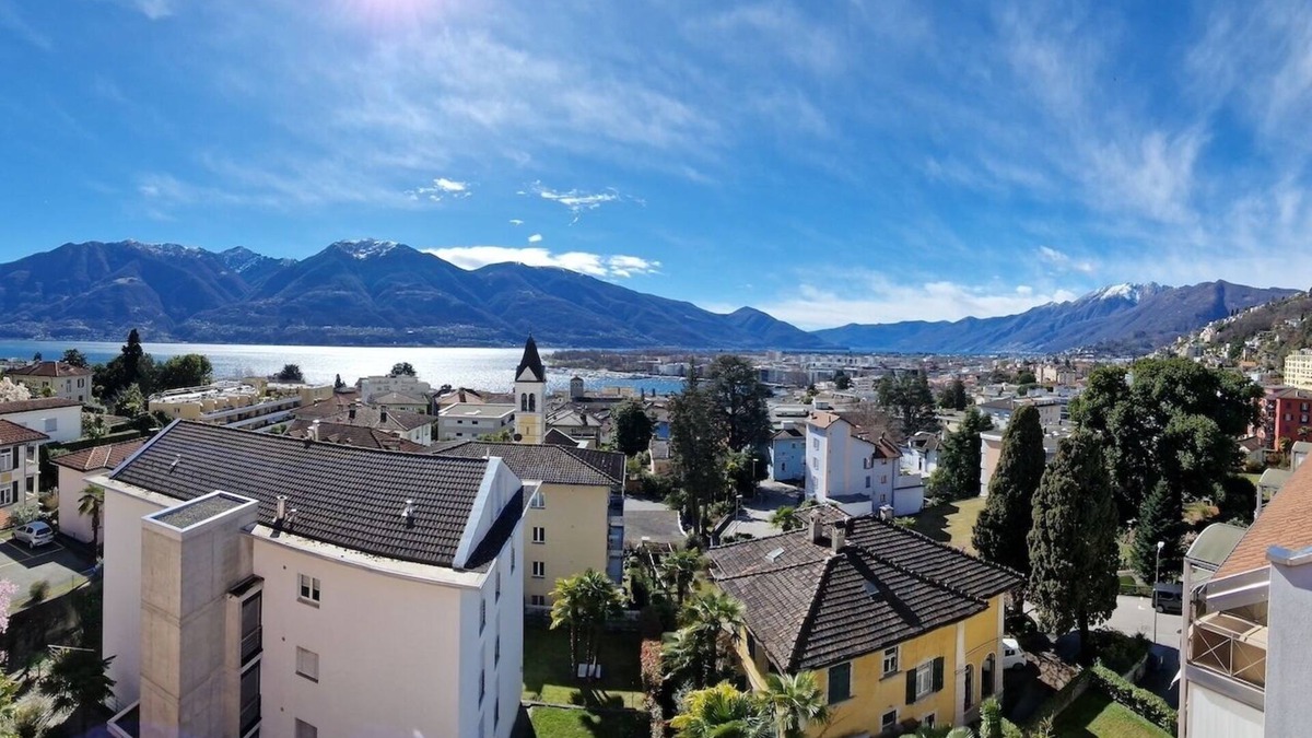 Minusio Apartment | Atemberaubende Seesicht, nur 900 Meter von der Seepromenade und Bahnhof Entfernt