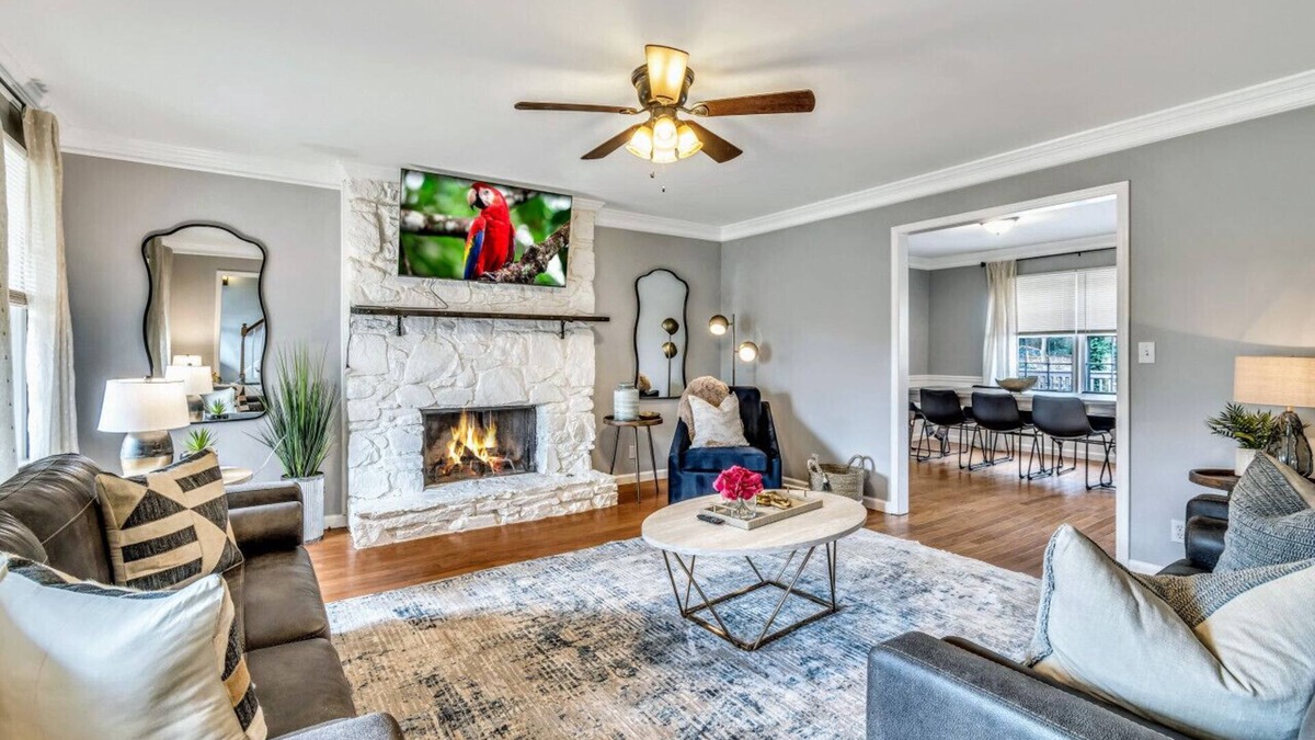 Smyrna House | ATH - Smyrna - 5BR - Pet Friendly -Fenced (autumn)