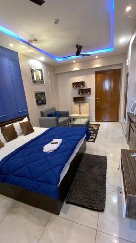 Sector 62 Apartment | Atha luxury studio