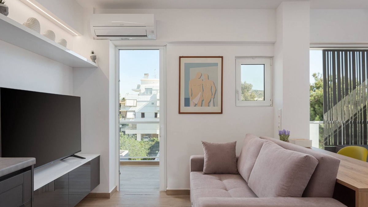 Vouliagmeni Apartment | Athenian Riviera Seaside Suite