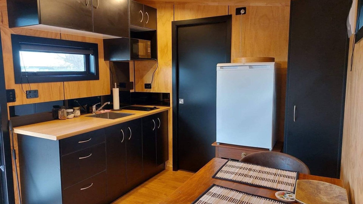 Athenree Apartment | Athenree Haven: Peaceful new studio on nature's doorstep!