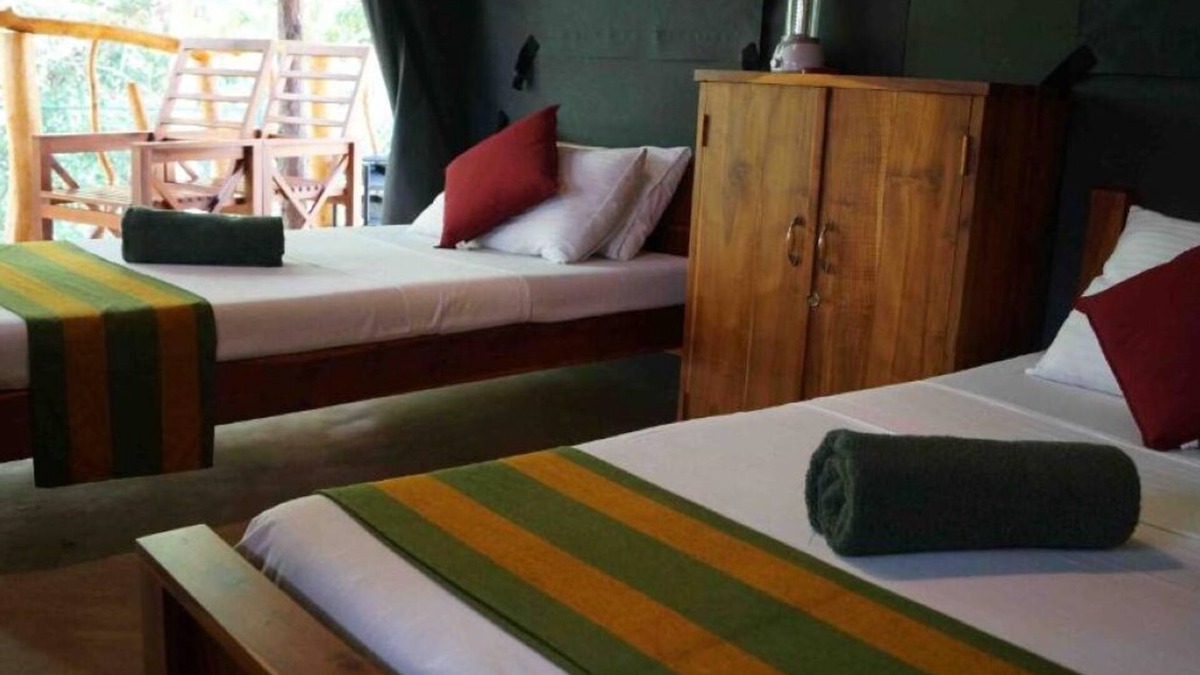 Udawalawa Hotel | Athgira River Camping - Udawalawe - Deluxe tent with safari tour