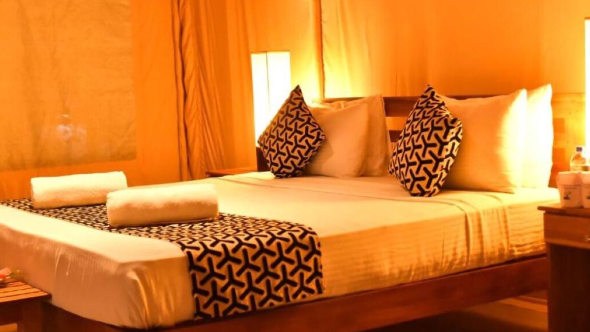 Udawalawa Hotel | Athgira River Camping - Udawalawe - Cozy Tent