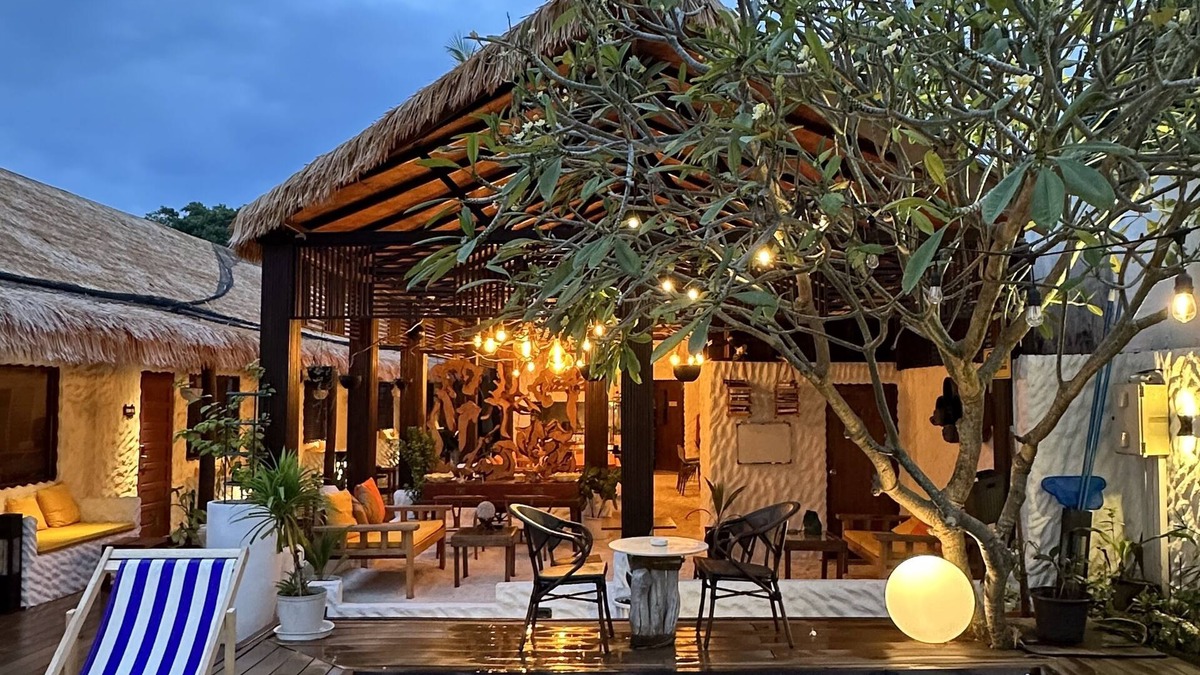 Fehendhoo Hotel | Atholhu Residence
