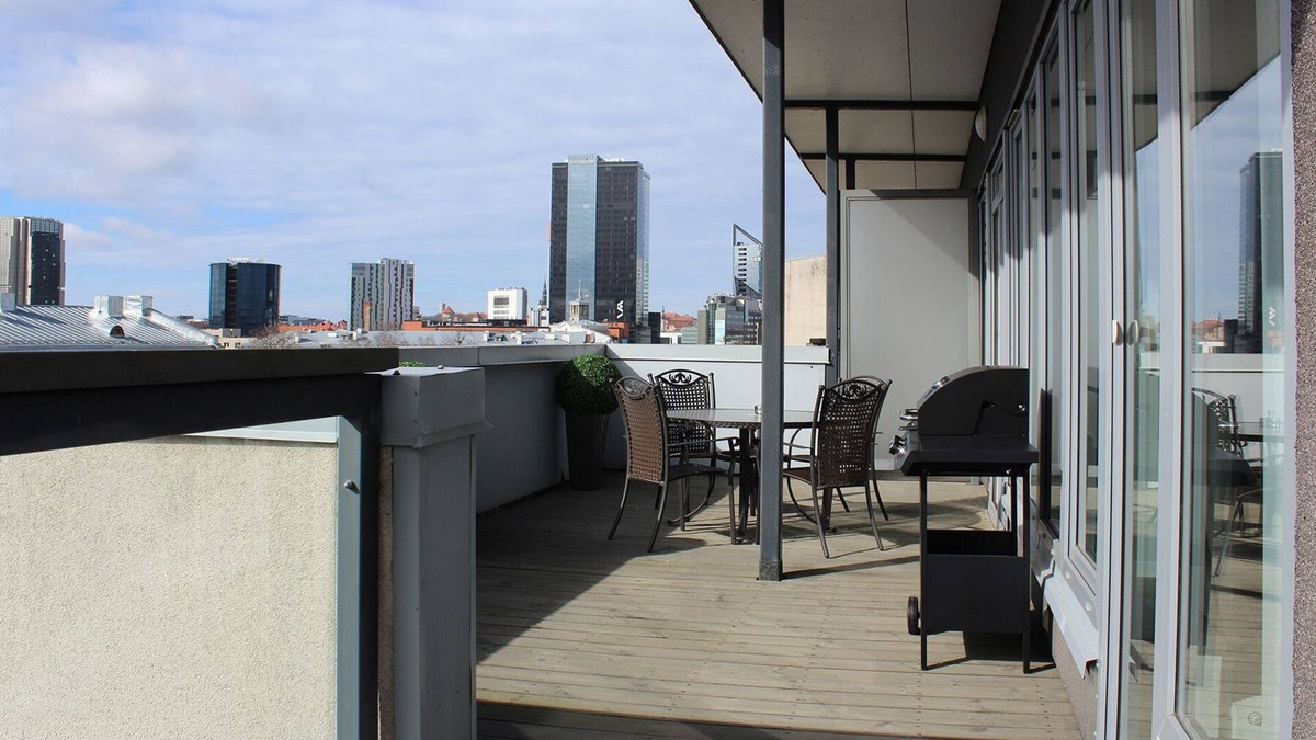 Kesklinn Apartment | Atica Penthouse Sleeps 4