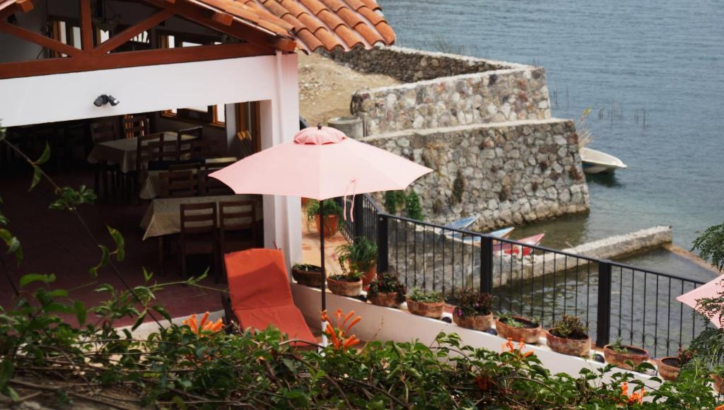 Agua Escondida Hotel | Atitlan Villas