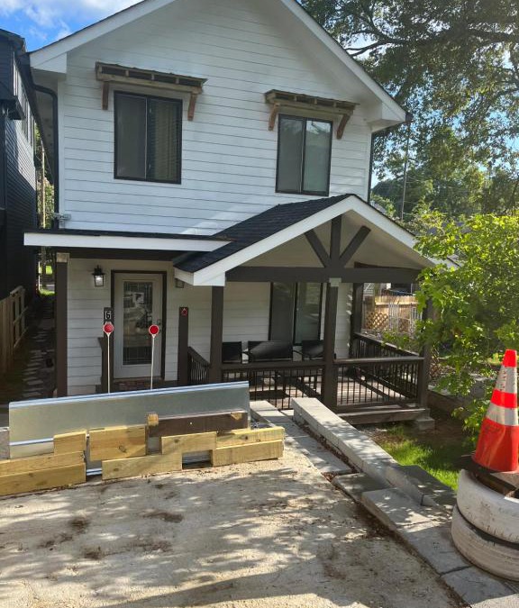 Summerhill House | Atlanta Unit 2 Room 3 - Atlanta Bests Kept Secret Private Bedroom & Bathroom