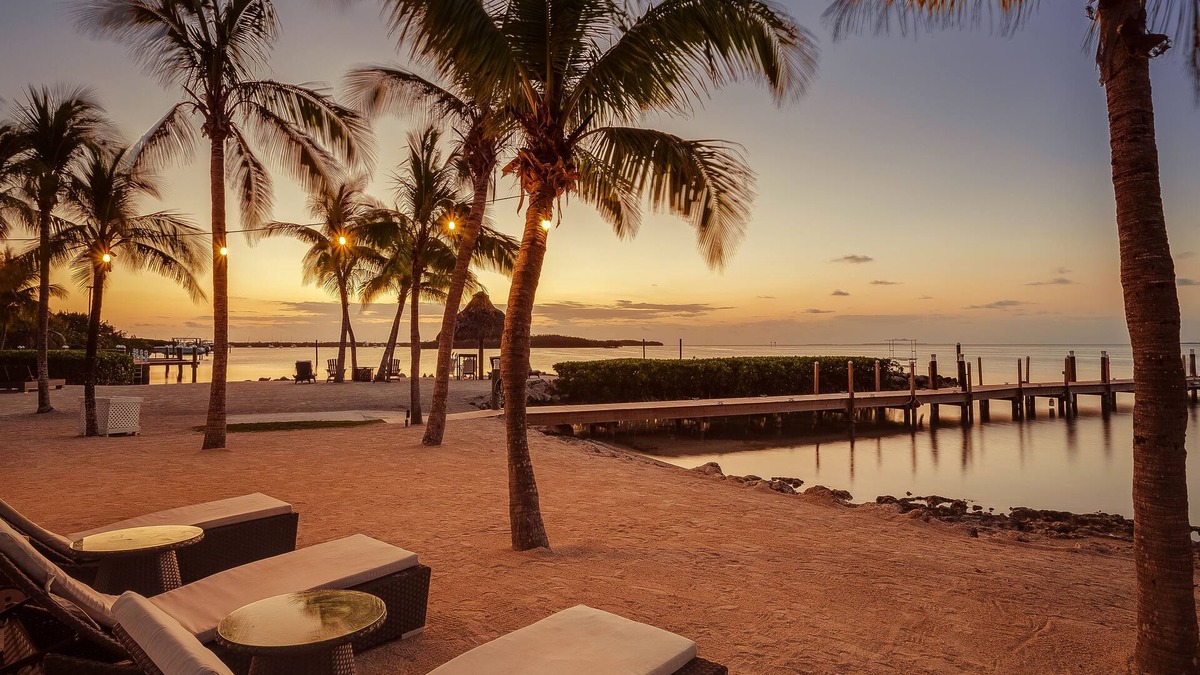 Tavernier Hotel | Atlantic Bay Resort