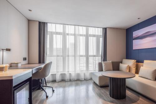Panyu Hotel | Atour Hotel Guangzhou Panyu Shawan Ancient Town