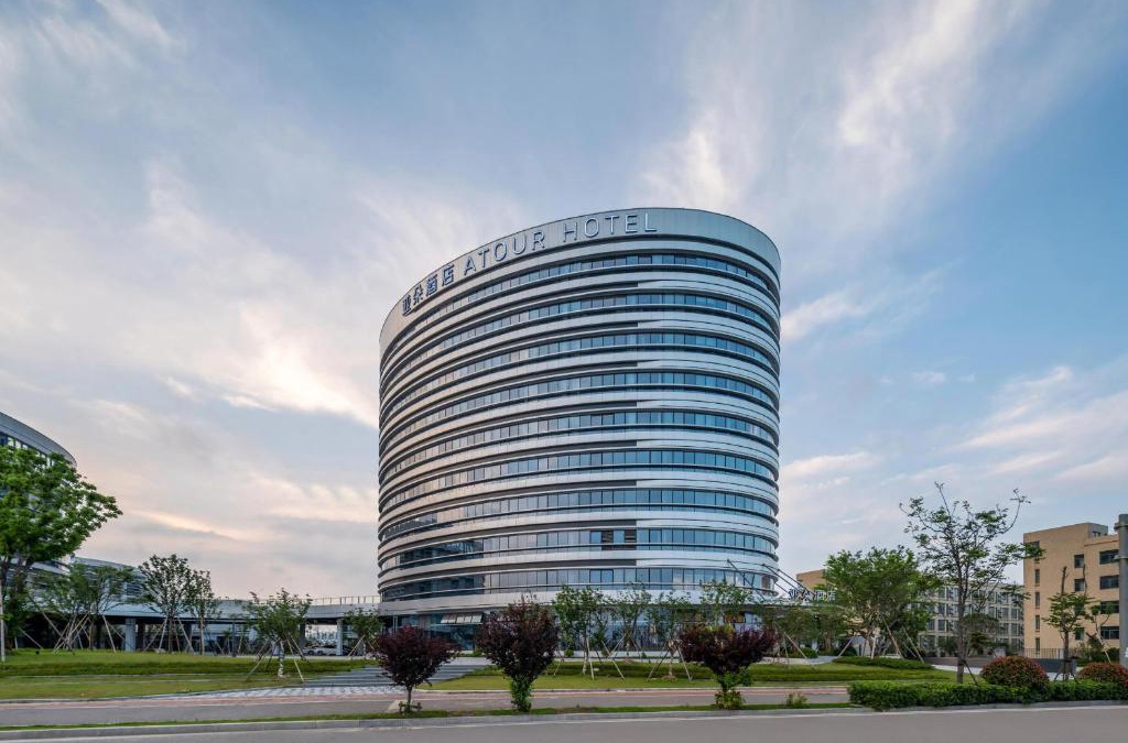 Linhai Hotel | Atour Hotel Taizhou Linhai Toumen Port