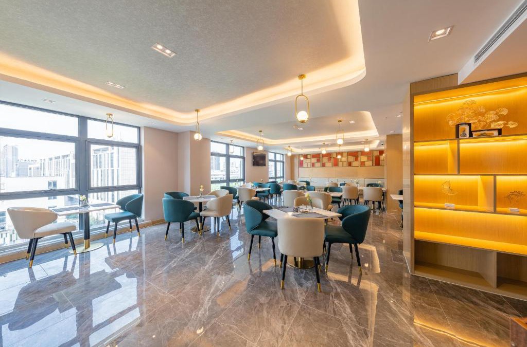 Huishan District Hotel | Atour Hotel Wuxi Huishan Wanda Plaza