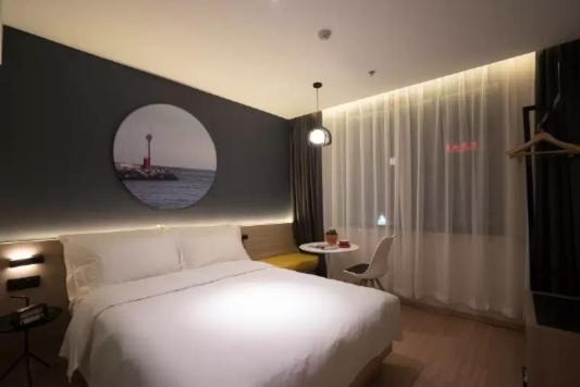 Lubei District Hotel | Atour Light Hotel Tangshan Exhibition Center