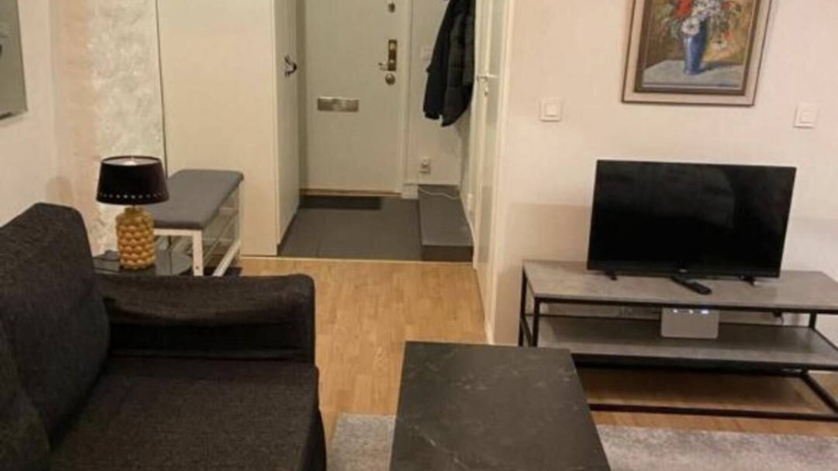 Norrmalm Apartment | Attic Floor in Stockholm City 918