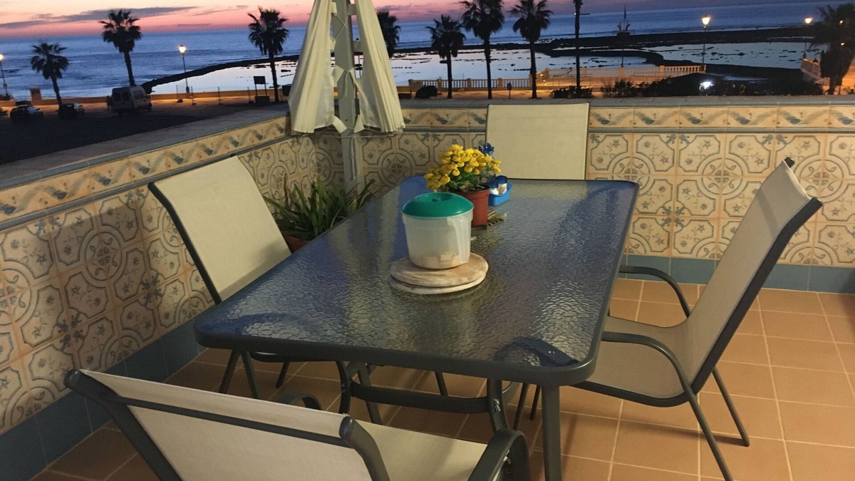 Chipiona Apartment | ATTIC Looking at the Atlantic Ocean at the Frontline