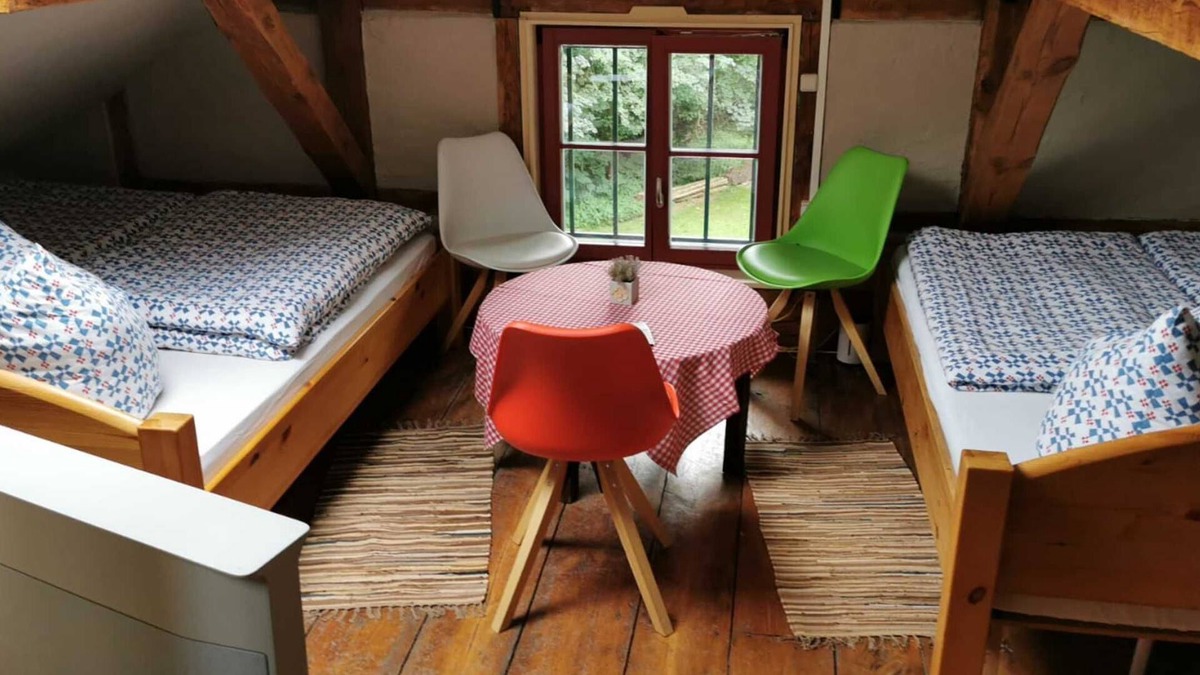 Dessau-Rosslau Cabin | Attic room - Room 5 - Forsthaus Leiner Berg