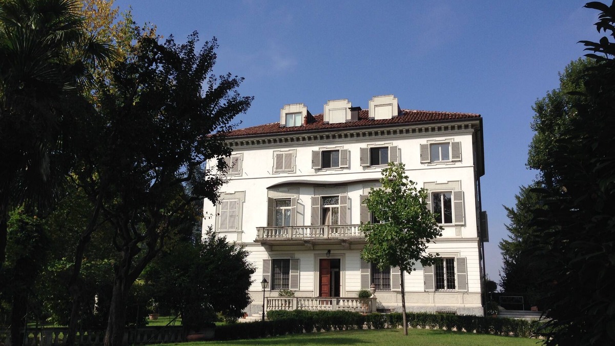 Borgo Po Apartment | Attic Studio In 1800' S Villa - WIFI - Air conditioning