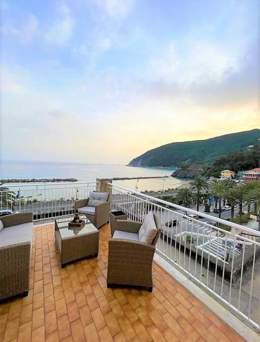 Moneglia Apartment | Attico tra cielo e mare