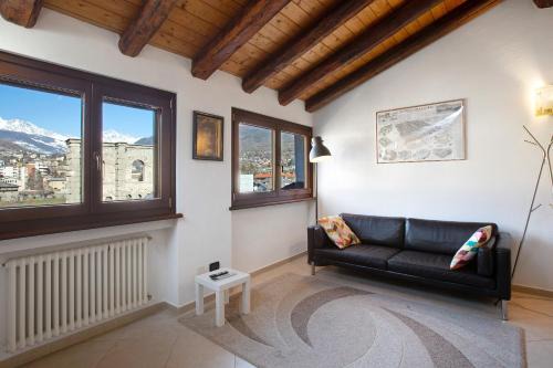 Aosta Apartment | Attico vista Anfiteatro Romano