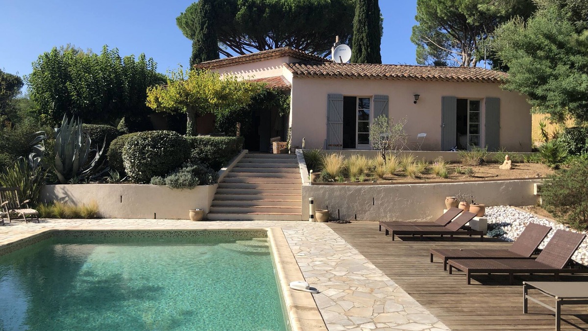 Gassin Villa | Attractive 4 bedroom villa with large pool and spacious grounds near St Tropez