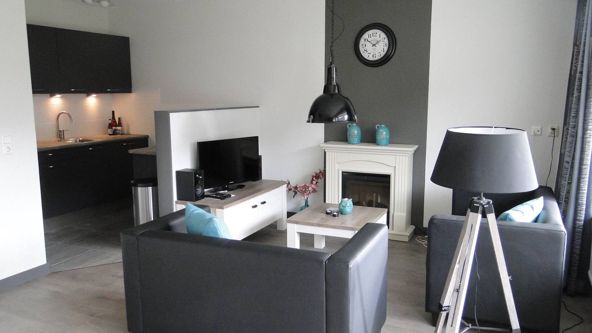 Westkapelle Apartment | Attractive 4p apartment in Westkapelle at sea