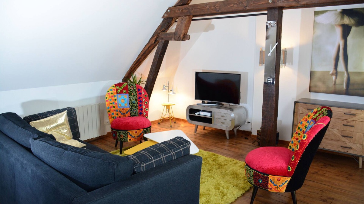Epernay Apartment | Atypical bubble loft