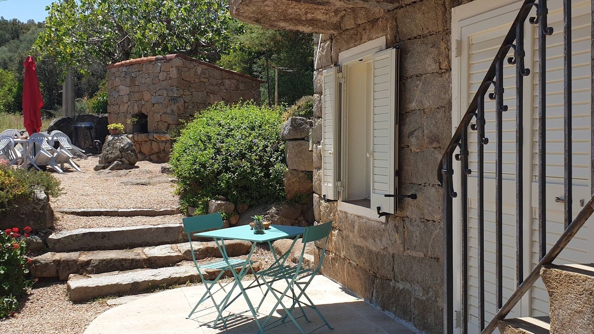 Sotta House | Atypical Corsican family house T4