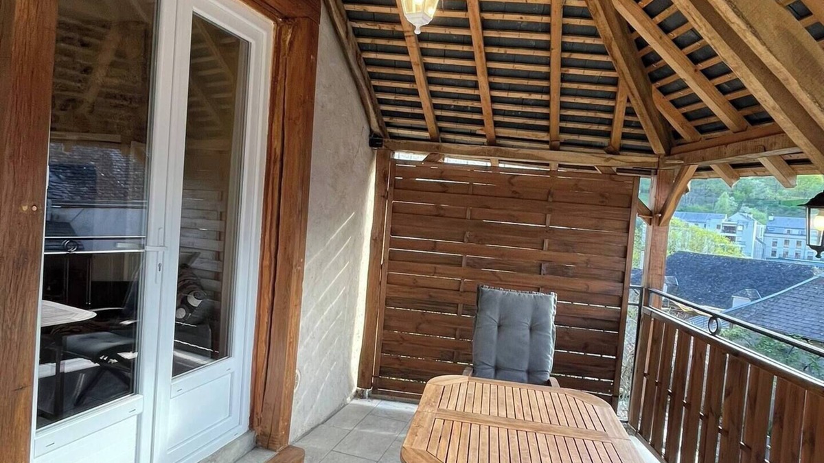Terrasson-la-Villedieu House | Atypical house in Dordogne