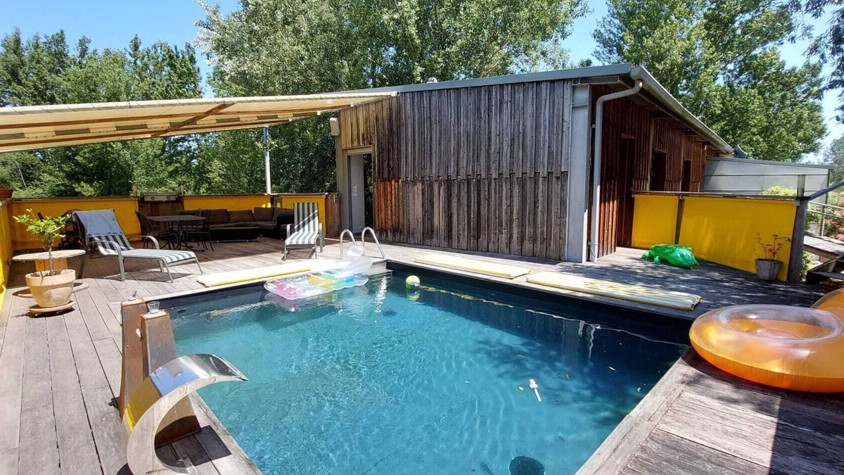 Fiac House | Atypical house on golf course