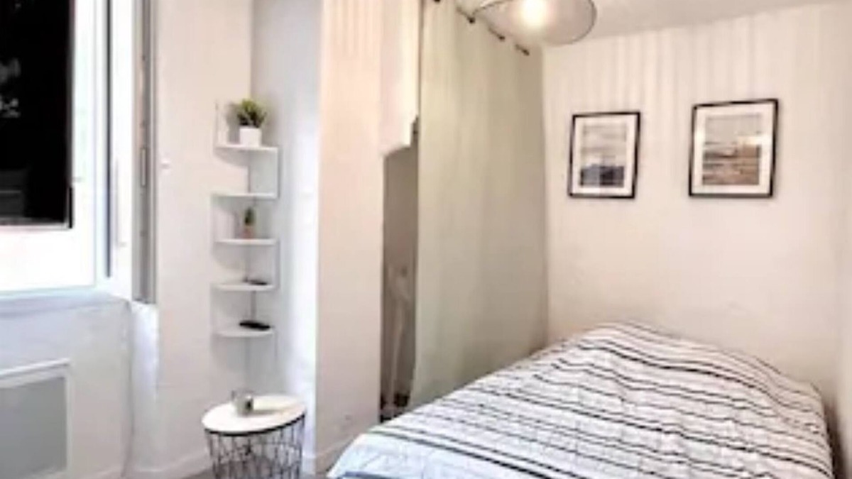 La Roquebrussanne Apartment | Atypical Studio