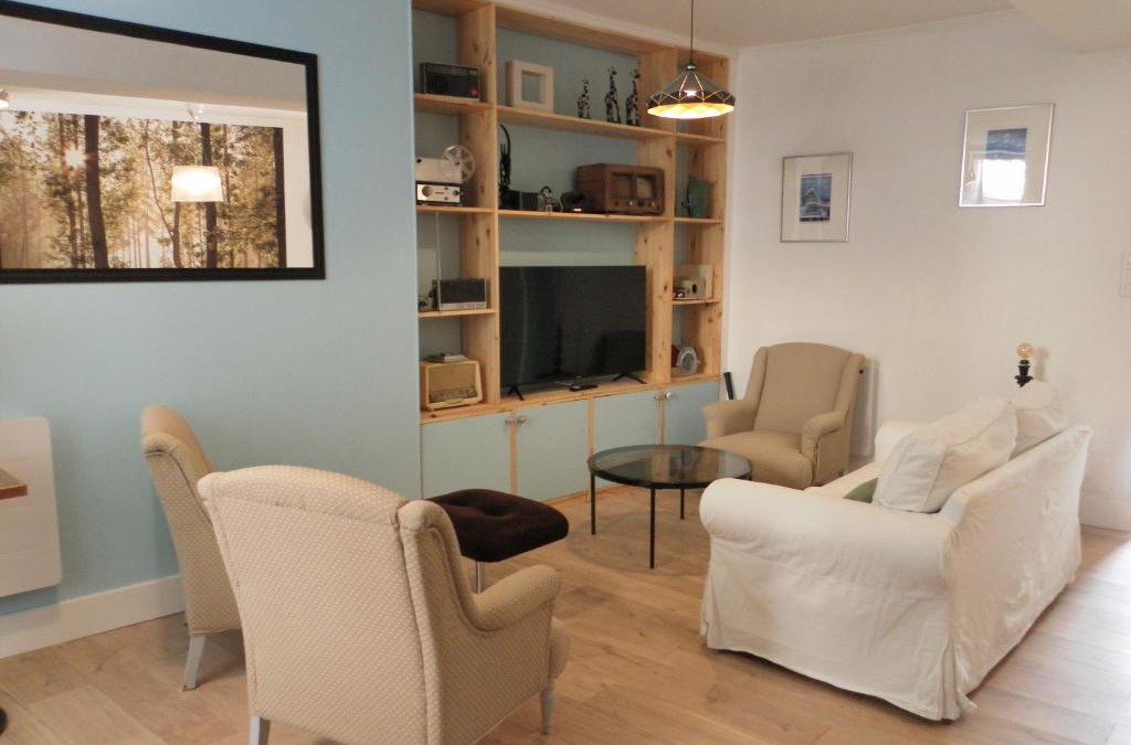 Nogent-le-Rotrou House | Au 66 Maison centre ville-Parking gratuit et WIFI