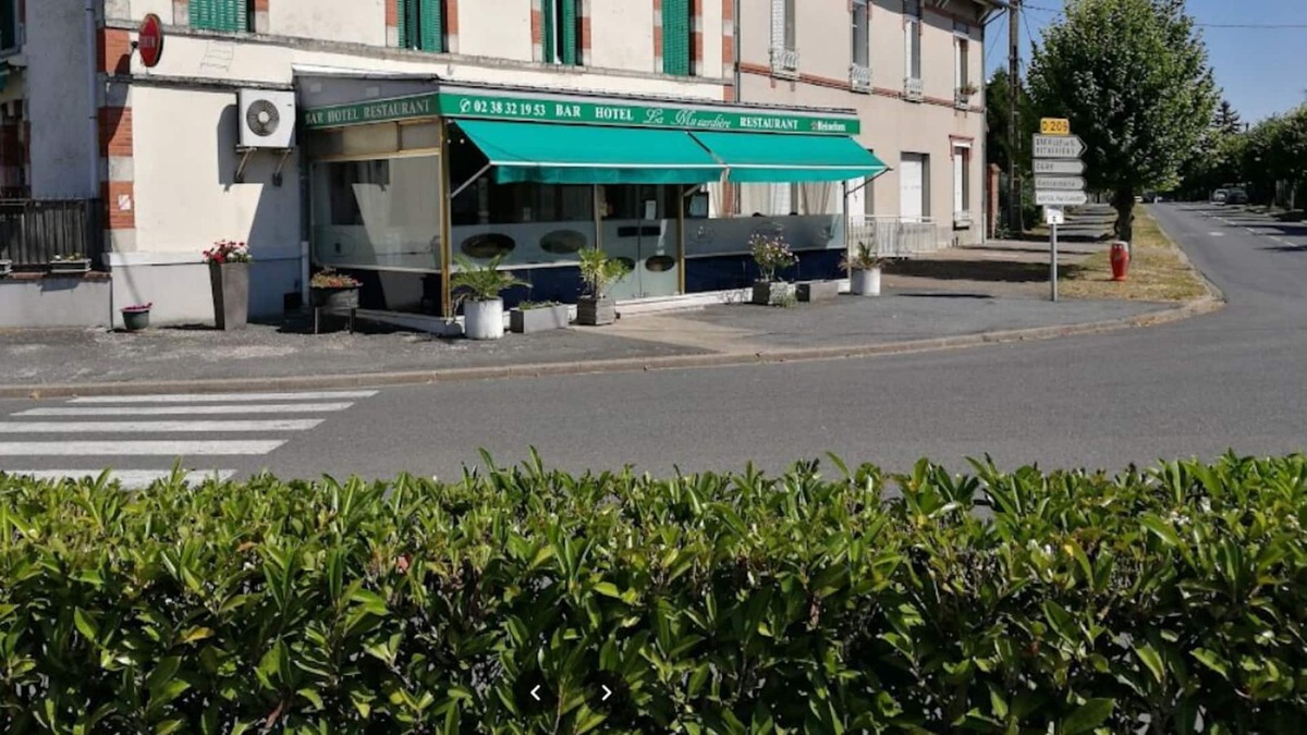 Beaune-la-Rolande Hotel | au bon accueil