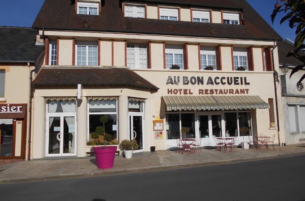 Juvigny-sous-Andaine Hotel | Au Bon Accueil