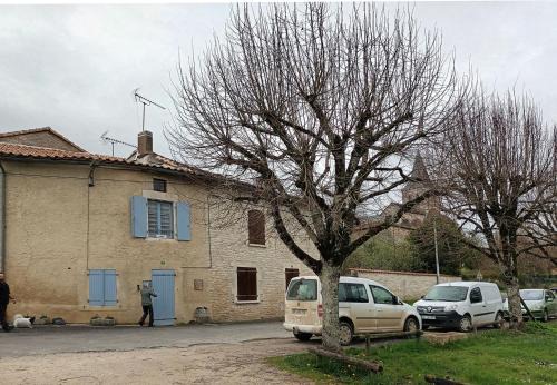 Verteuil-sur-Charente Apartment | Au bord de la rivière