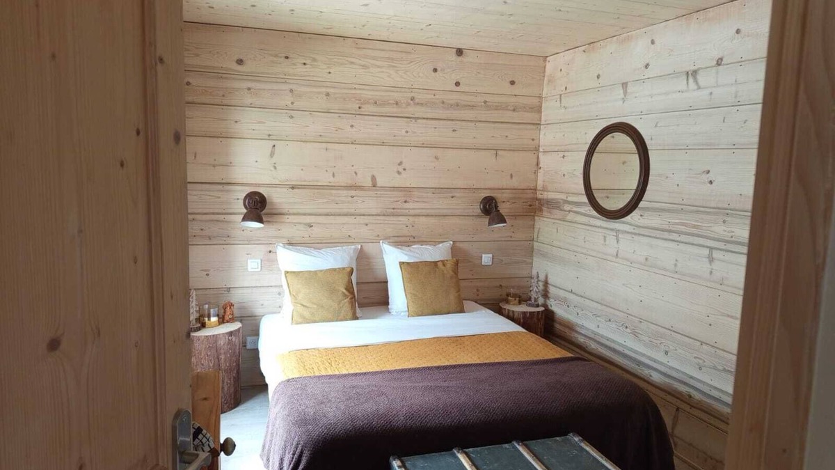Champagnole Apartment | Au Charmant Chablis