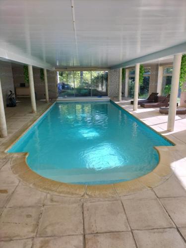 Forges-les-Eaux House | Au Charme du Lac Espace bien être et Piscine chauffé proche parc et restaurant du casino