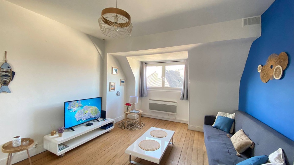 Calais Apartment | Au cocon bleu, a bright flat