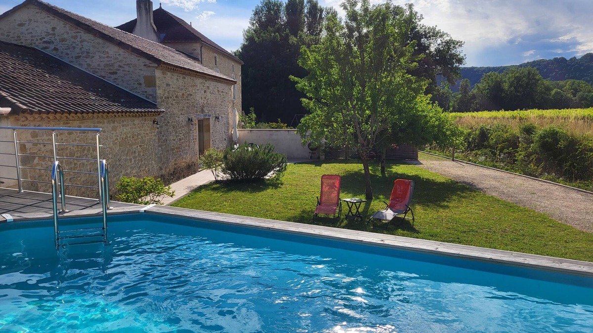 Duravel House | Au Coeur du Vignoble de Cahors, Gîte Avec Piscine Privative, Calme et Sérénité !