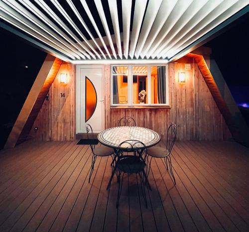 Metabief Ski Chalet | Au-Doux-Altic chalet romantique avec JACUZZI ET SAUNA