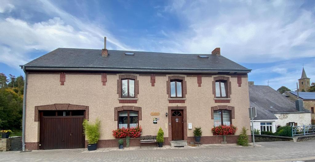 Bure House | Au fil de l'eau