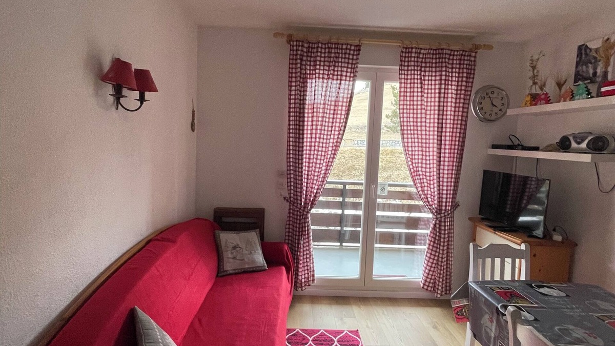 Saint-Etienne-de-Tinee Apartment | ⛷️ Auron - T2 + cabin with heated swimming pool & private covered parking lot