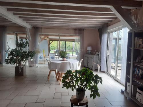 Auxon Bed & Breakfast | Au Pans de Bois. Repos et Détente