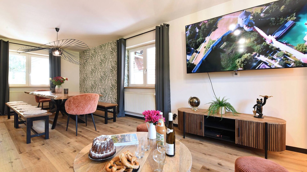 Moosch House | Au Paradis des 4 Saisons : Modern house with terrace. Pets allowed